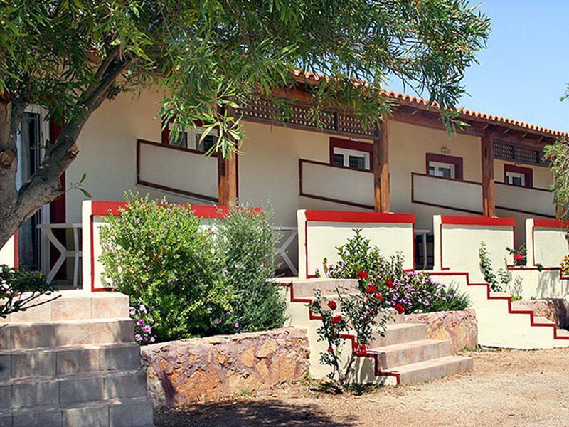 Mary Beach Apartments Frangocastelo Exterior photo
